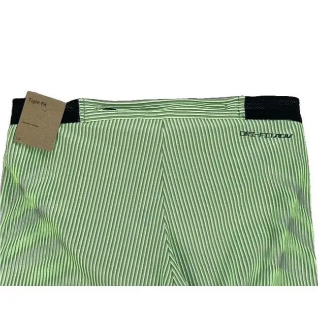 Nike clothing - FN3369-337 - FN3369-337 - Lime Blast/Steam/Light Silver/Black 18