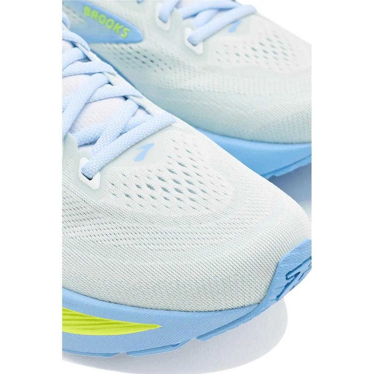 Brooks shoes - White/Black/Rose Gold 74