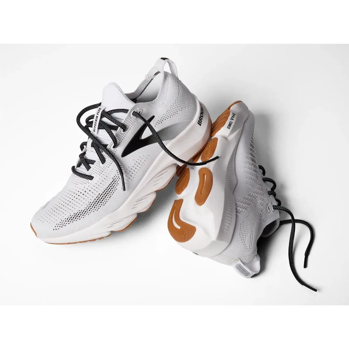 Brooks shoes - White 5