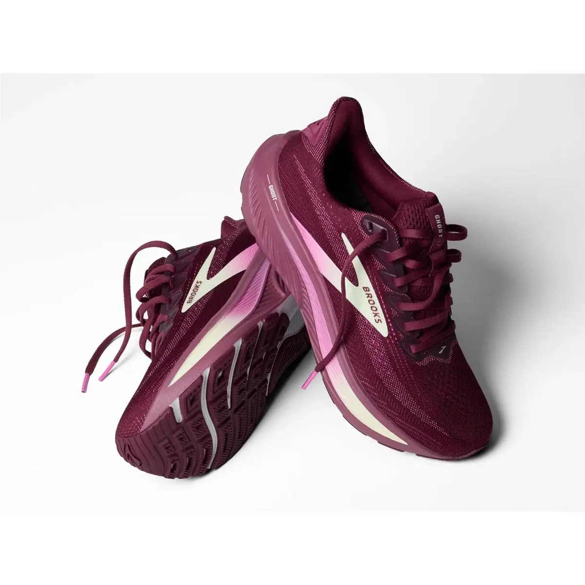Brooks shoes - Black/Purple 31