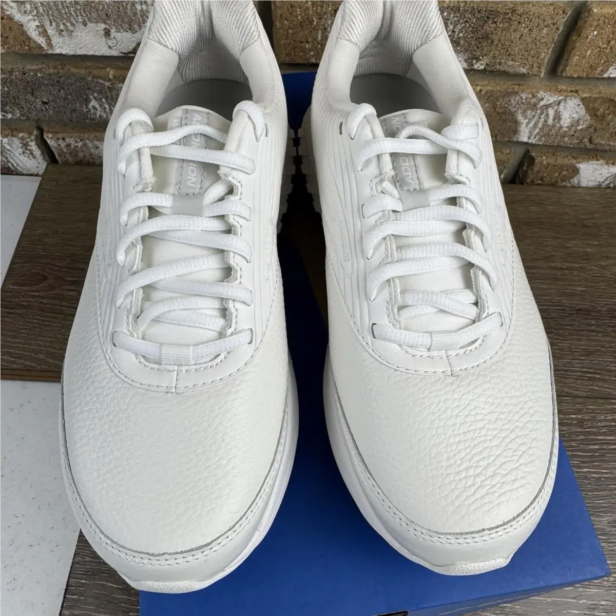 Brooks shoes - Brooks Addiction Walker 2 - Addiction Walker - 1203071D142 - White 7