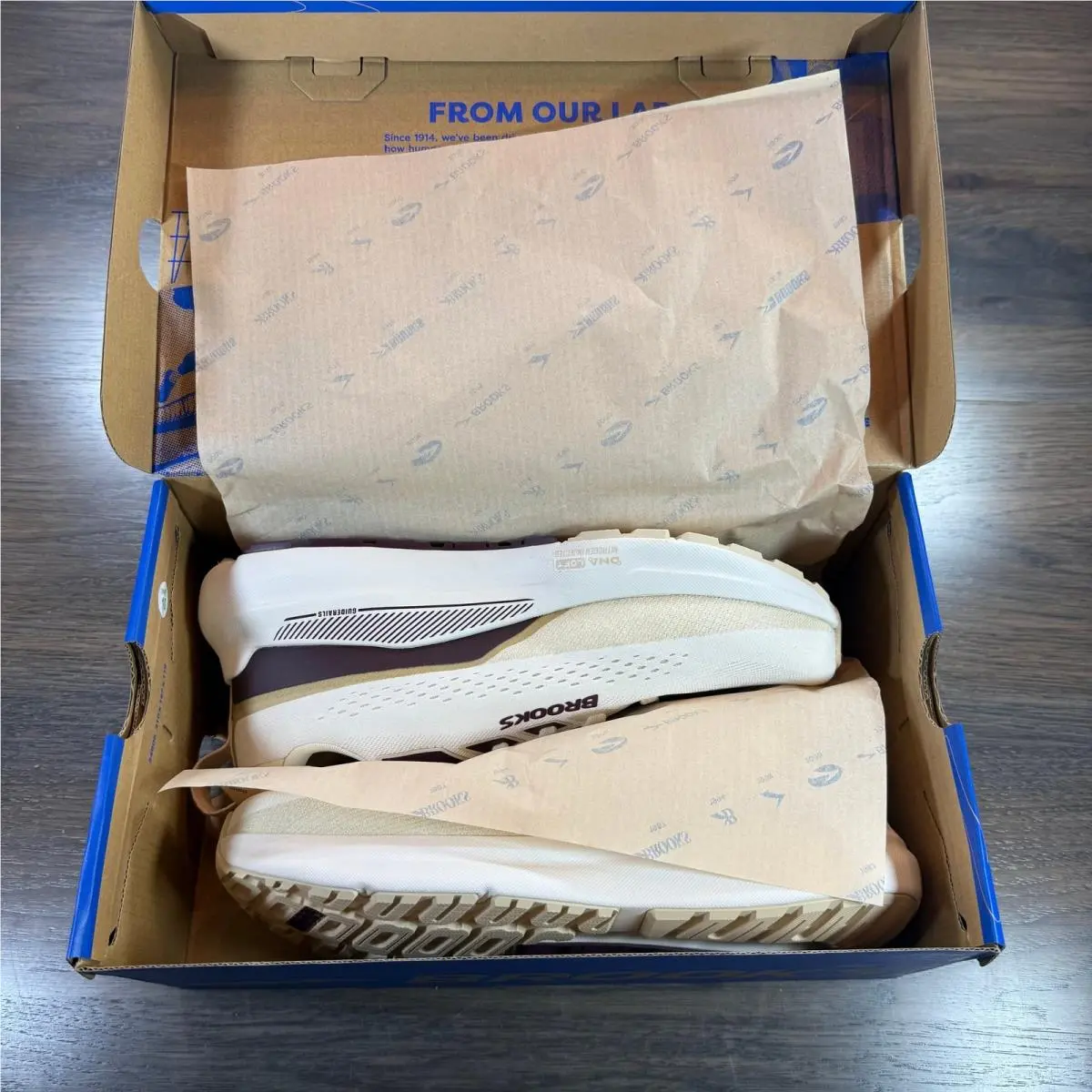 Brooks shoes - Ariel GTS 26 - Ariel GTS - 120444 1D 288 - Coconut Sand / Potent Purple (UPC: 195394754605) 2