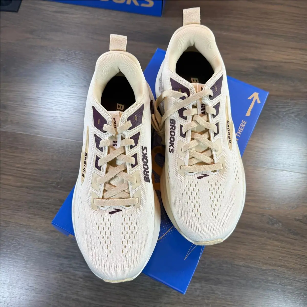 Brooks shoes - Ariel GTS 26 - Ariel GTS - 120444 1D 288 - Coconut Sand / Potent Purple (UPC: 195394754605) 3