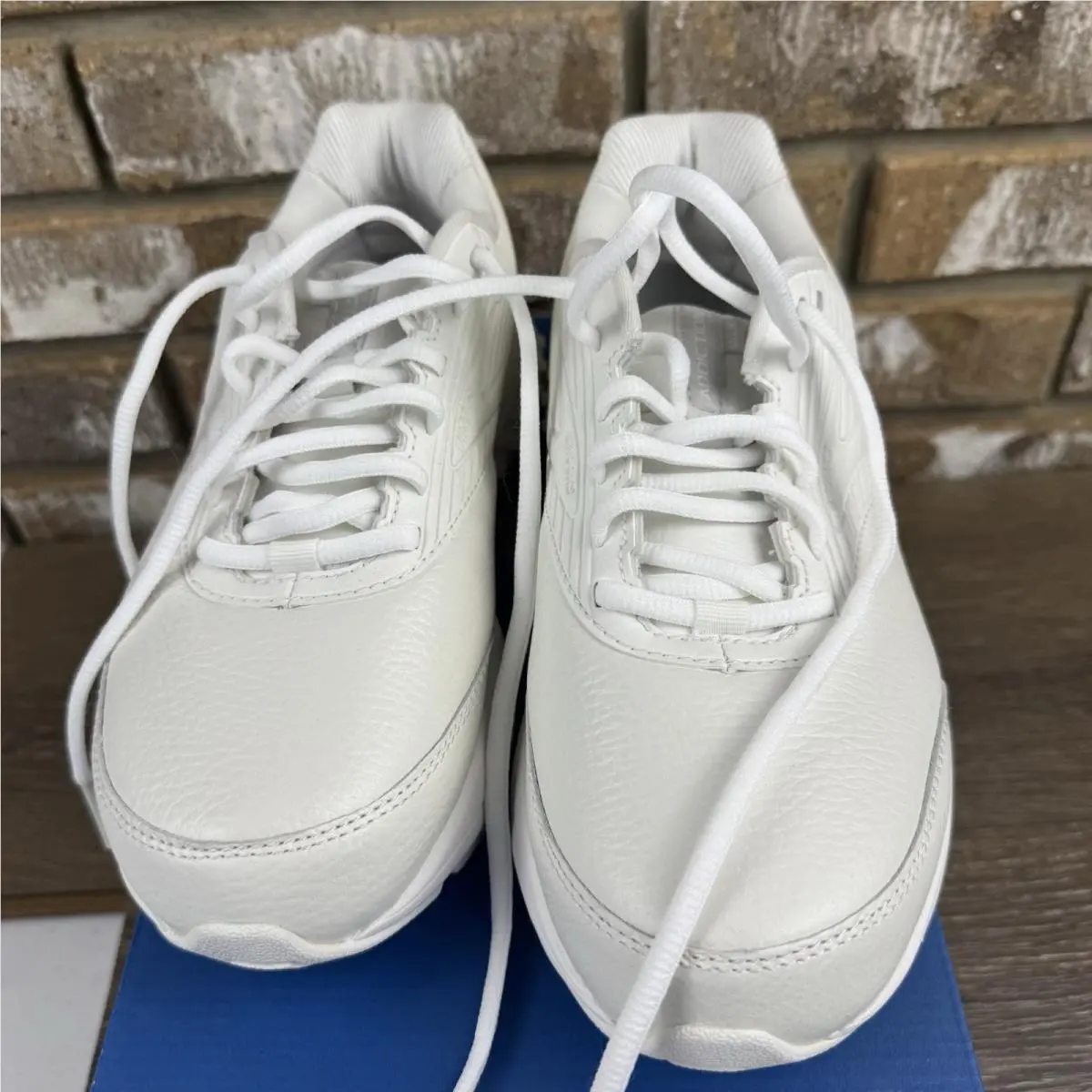 Brooks shoes - Brooks Addiction Walker 2 - Addiction Walker - 1203072E142 - White 2