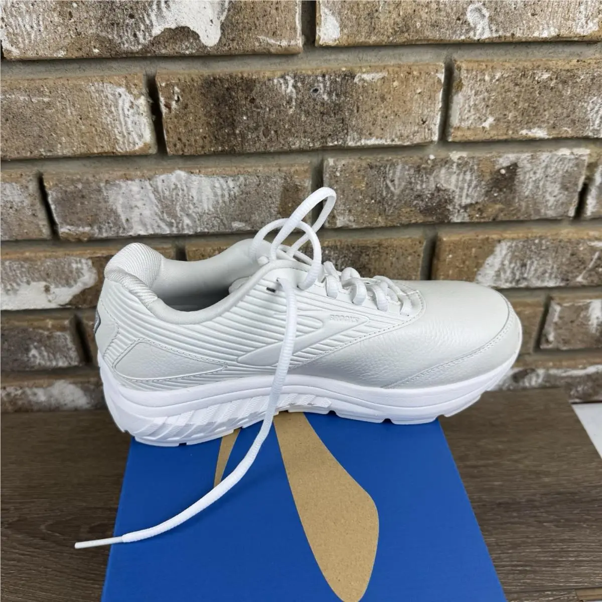 Brooks shoes - Brooks Addiction Walker 2 - Addiction Walker - 1203072E142 - White 4