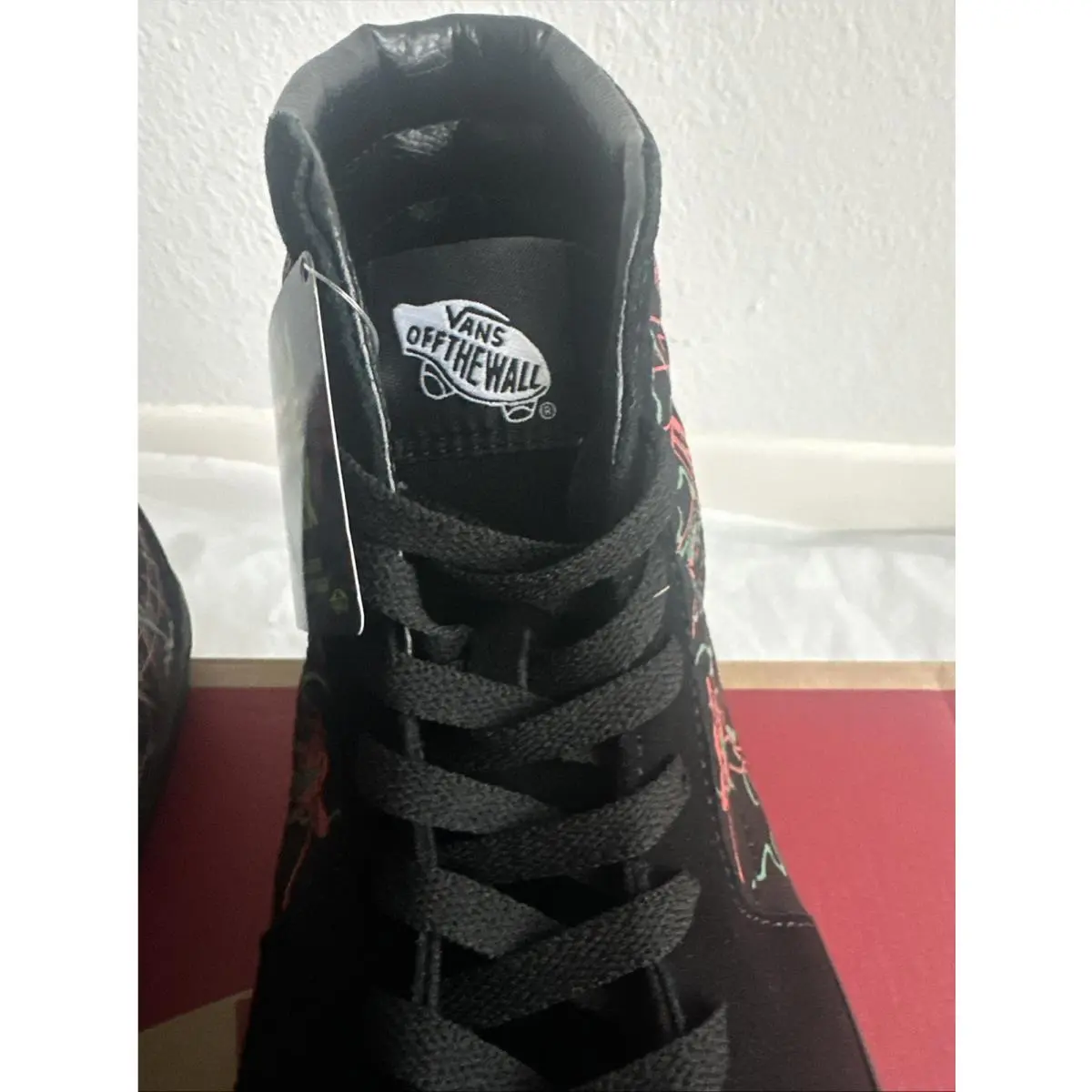 Vans shoes - VANS High Top - High Top - VN0A32QGYHD - Black Red Green 3