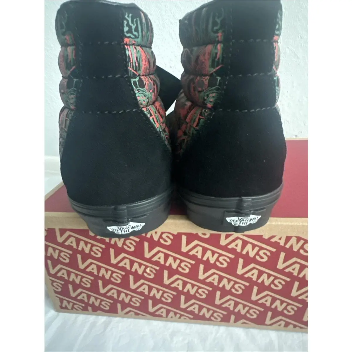Vans shoes - VANS High Top - High Top - VN0A32QGYHD - Black Red Green 5