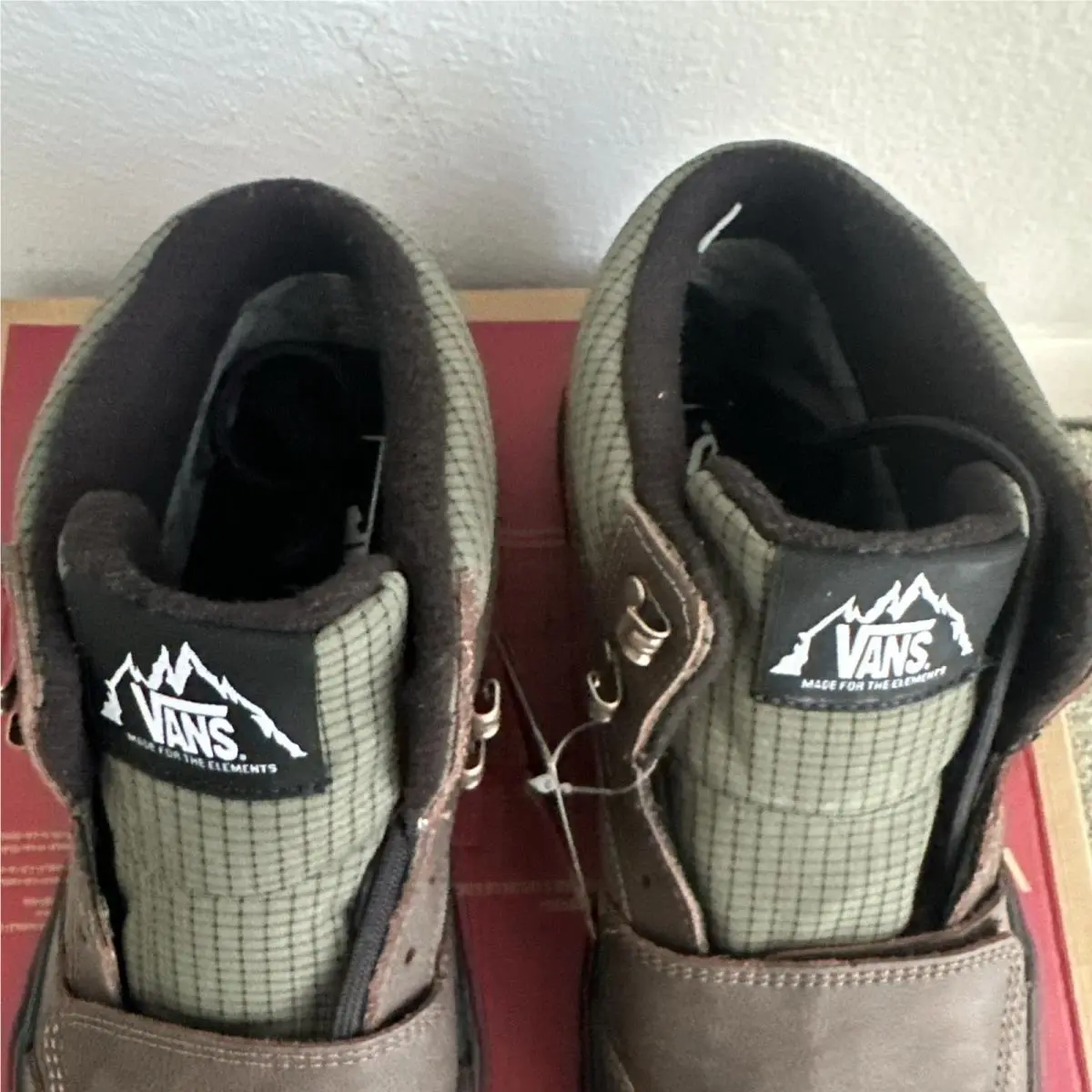 Vans shoes - Vans Mte Mountain Mid Gore-Tex - VN000DAYF87 - Brown 3