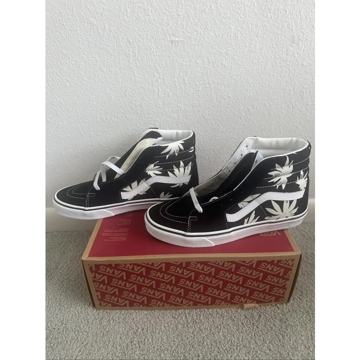 Vans shoes - VANS Sk8-Hi - VN000Y18PT - Black 1