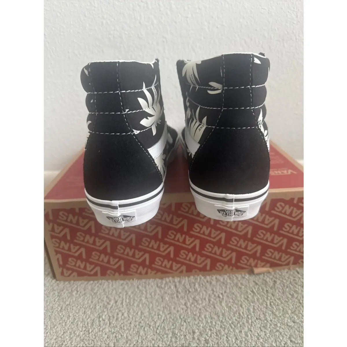 Vans shoes - VANS Sk8-Hi - VN000Y18PT - Black 4