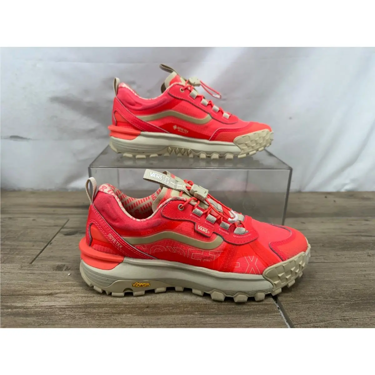 Vans shoes - Vans UltraRange EXO Hi MTE-3 - Red 0