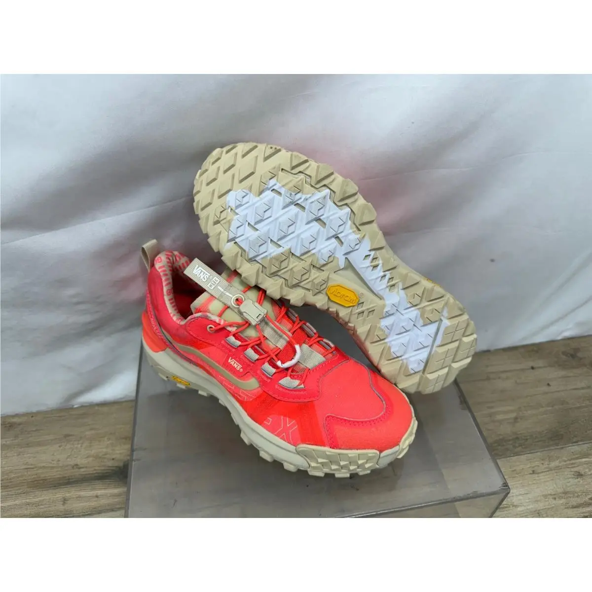 Vans shoes - Vans UltraRange EXO Hi MTE-3 - Red 4