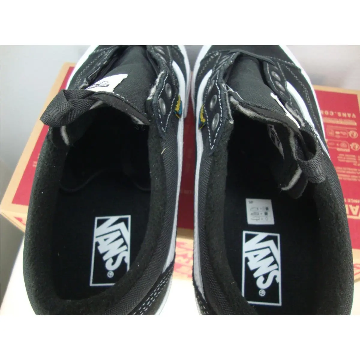 Vans shoes - VANS MTE Old Skool - MTE Old Skool - VN000DAZBA2 - Black (UPC: 197804490141) 5