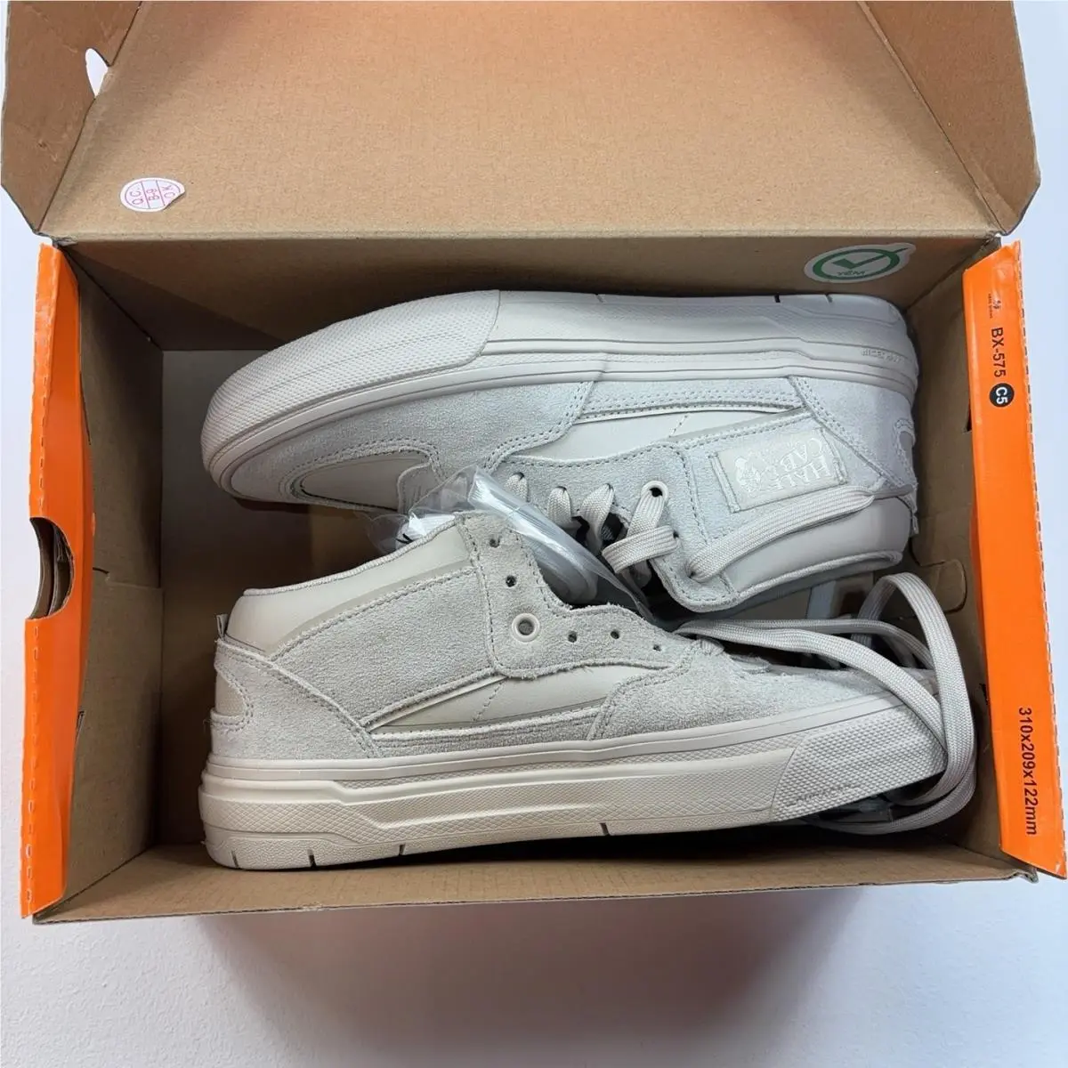 Vans shoes - Vans Skate Half Cab Wafflecup - VN000D9Z2N1 - Beige 0