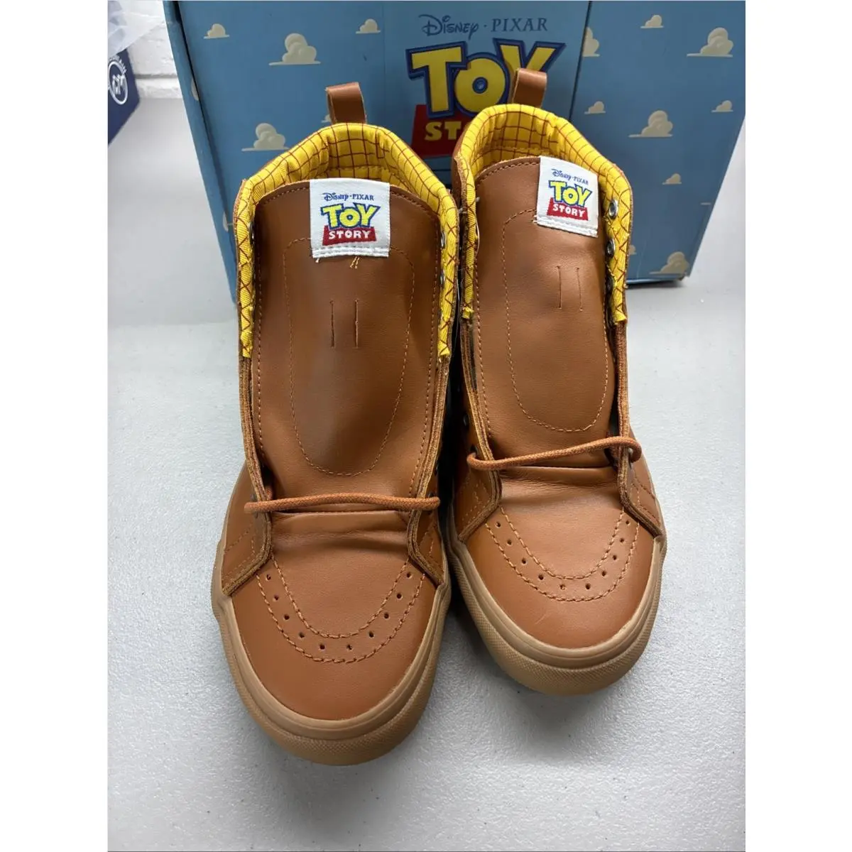 Vans shoes - Vans Sk8-Hi Reissue Toy Story Woody - Brown 2