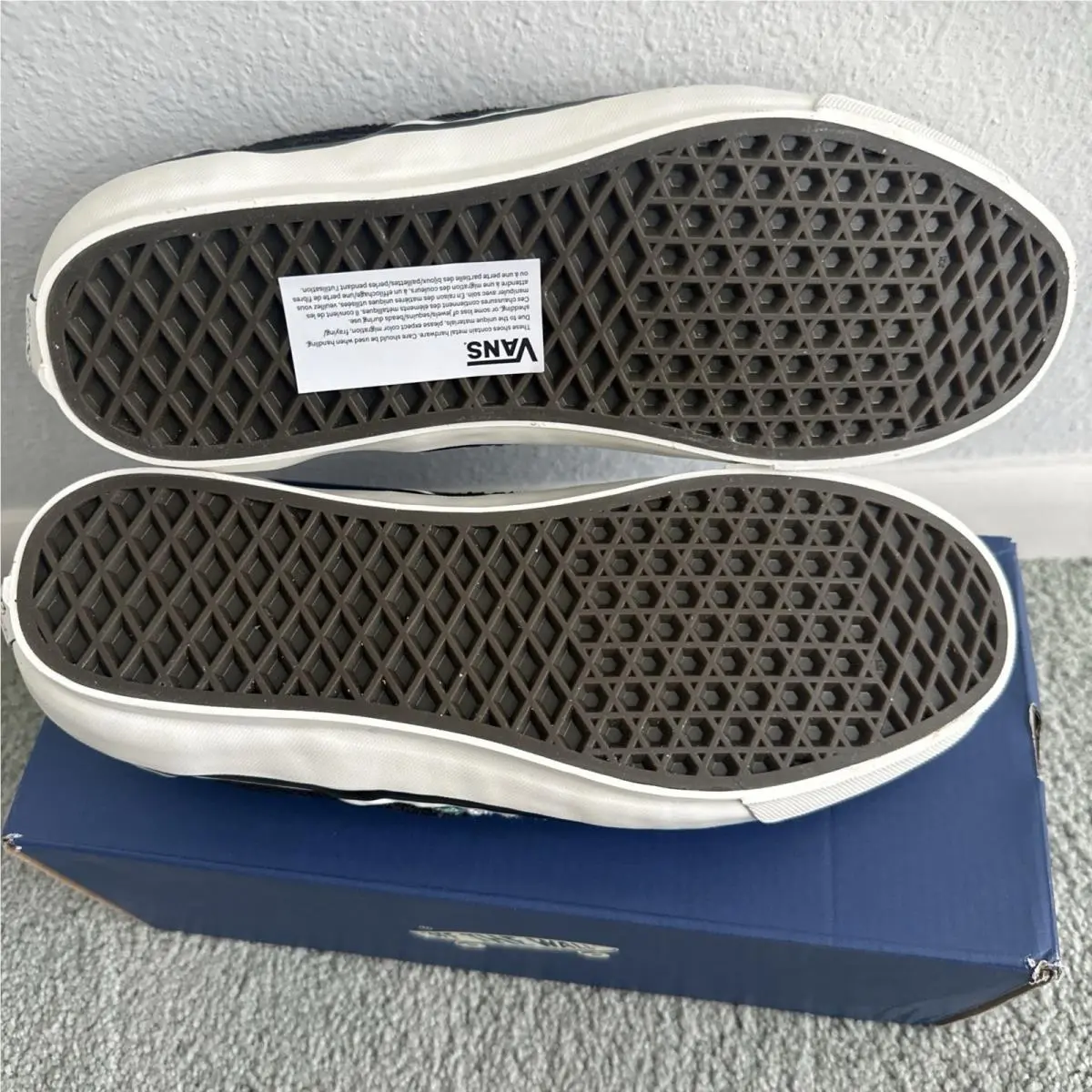 Vans shoes - Vans LX Classic Slip-On 98 - VN000D9WY28 - Ivory White Black 8