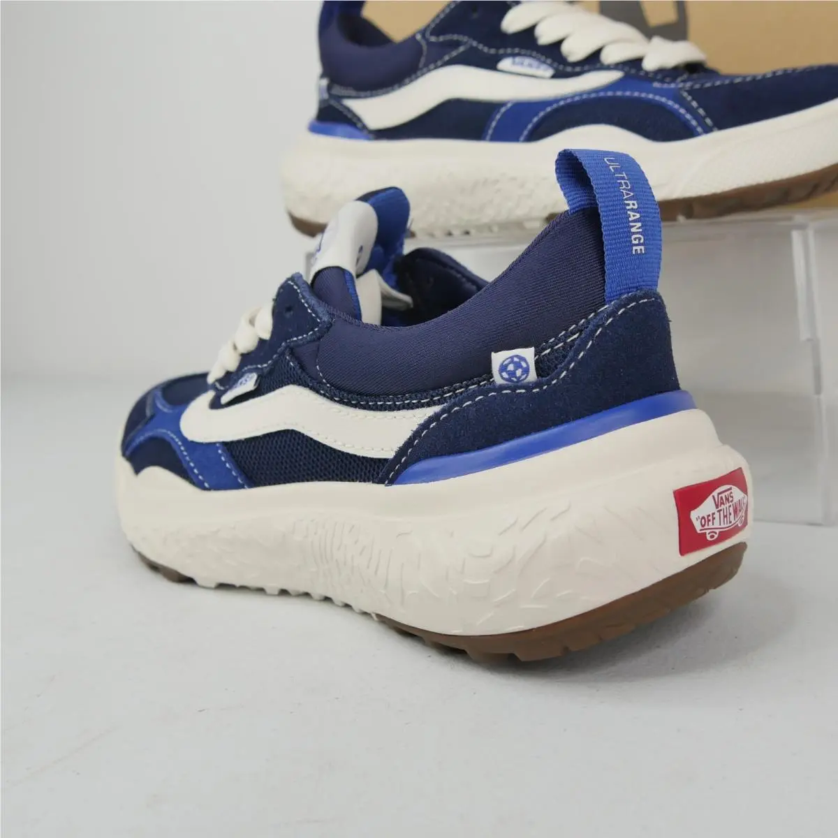 Vans shoes - Vans MTE Ultrarange Neo VR3 - VN000CWENE7 - Blue 2