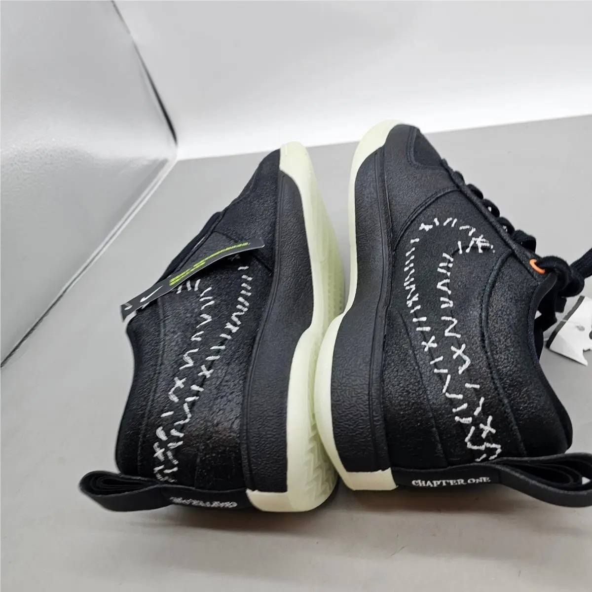 Nike shoes - Nike Book 1 Chapter One - Black 2