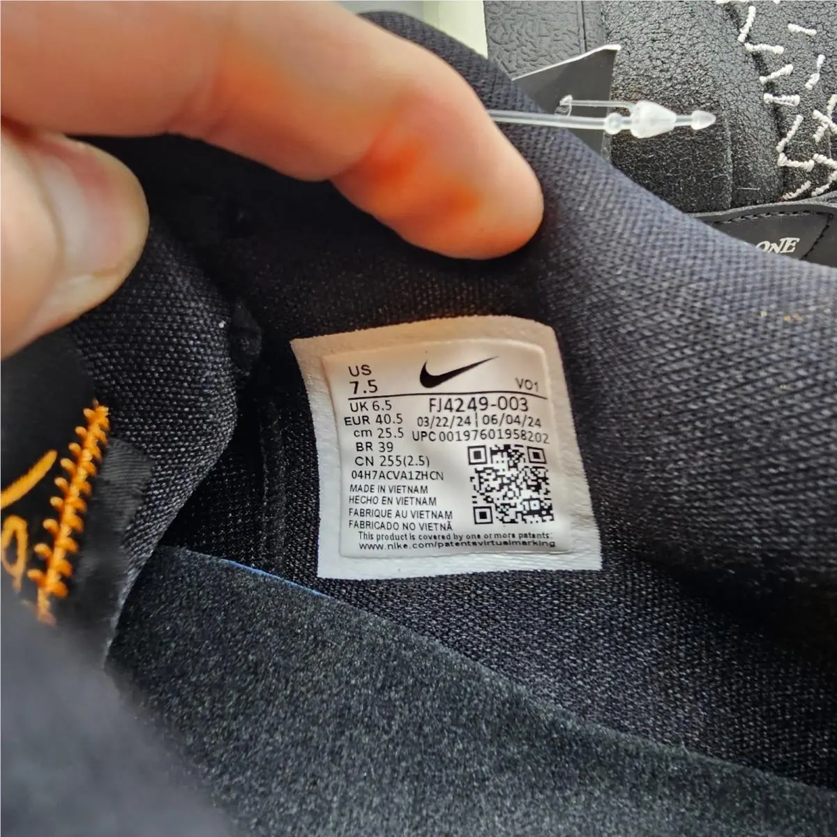 Nike shoes - Nike Book 1 Chapter One - Black 6