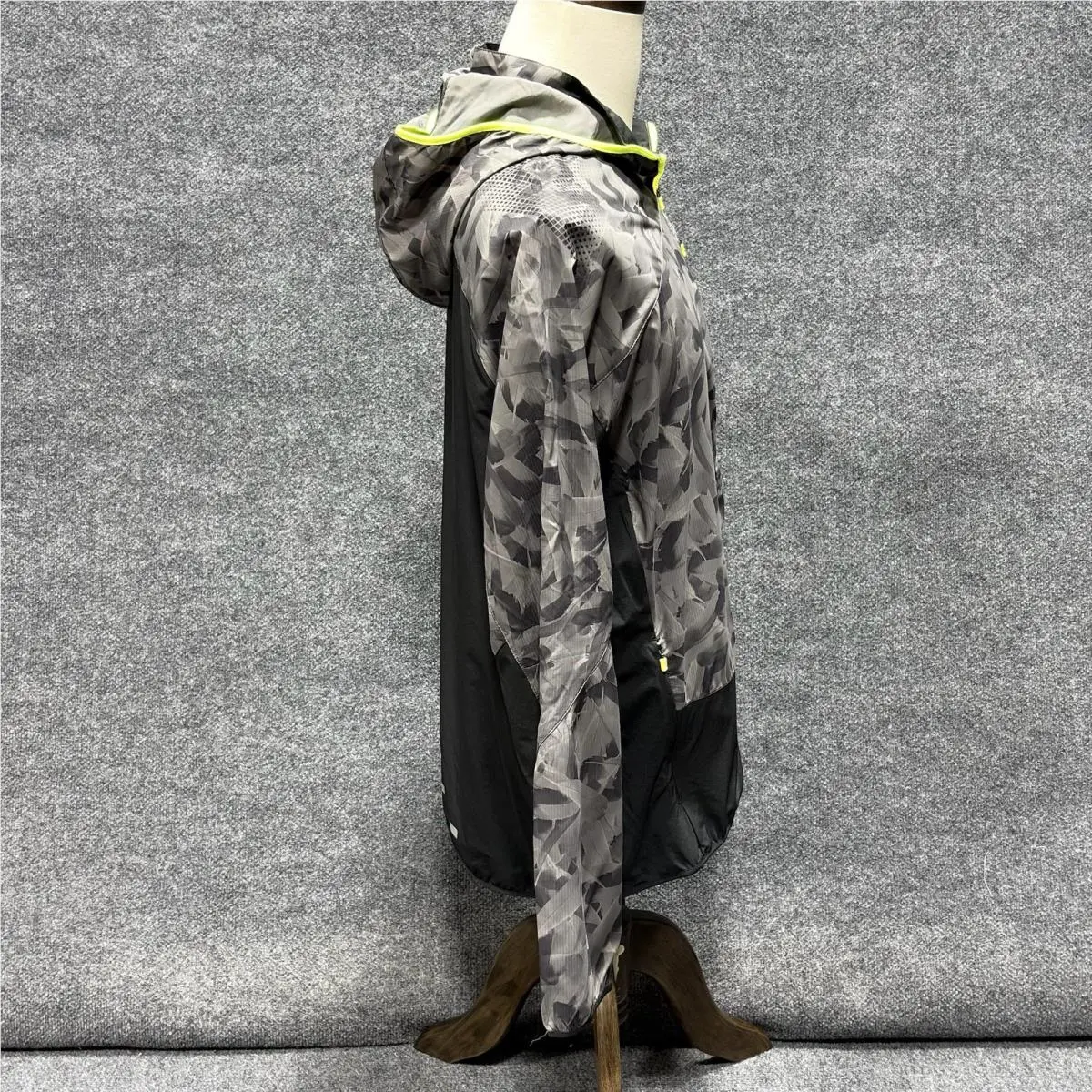 Nike clothing - Gray 1