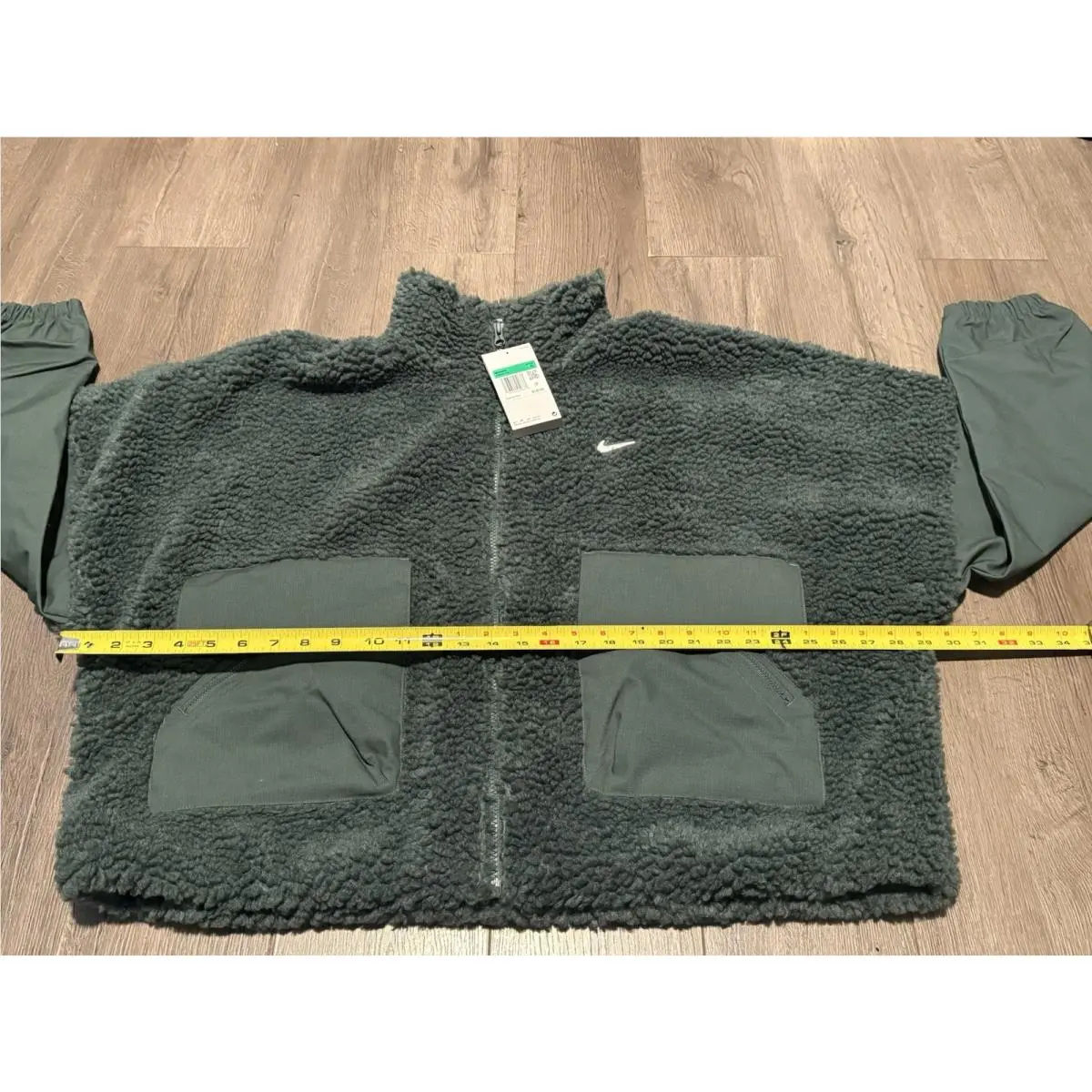 Nike clothing - Nike Dri-Fit - Green 4