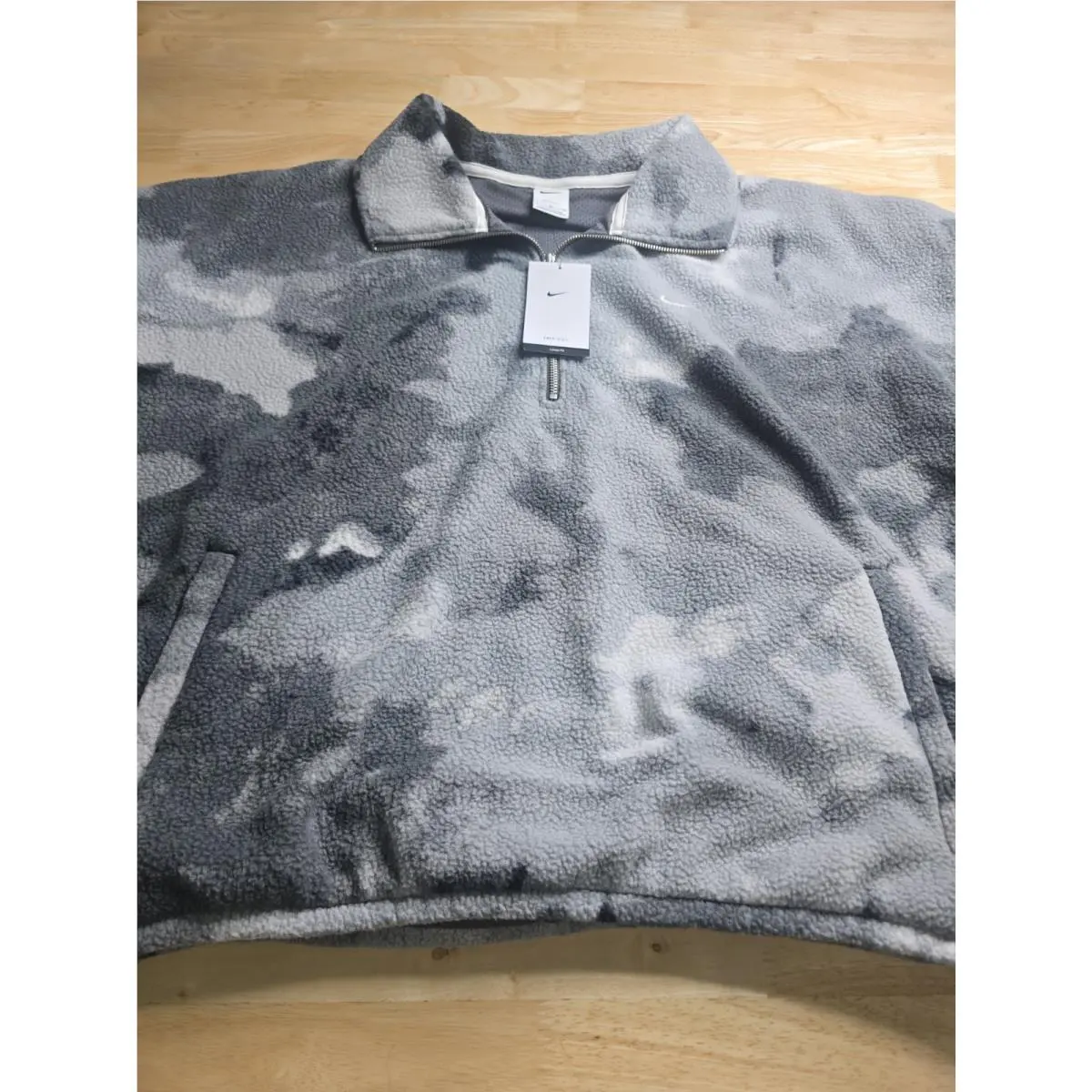 Nike clothing - HV3541-068 - HV3541-068 - Gray 1