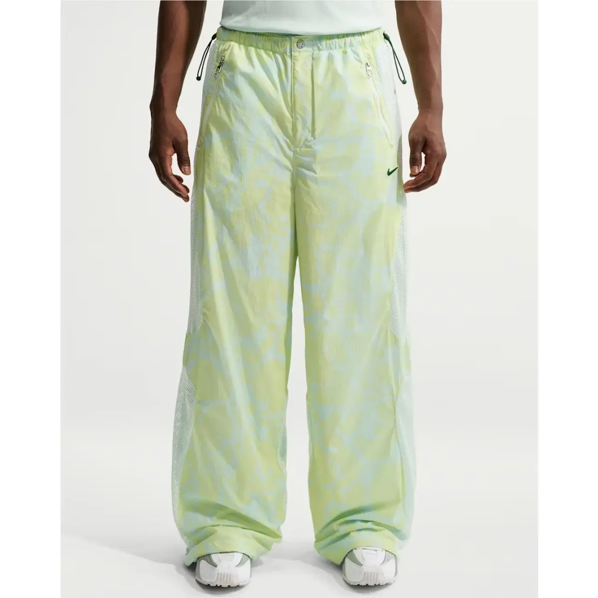 Nike clothing - Green (UPC: 198728968709) 4