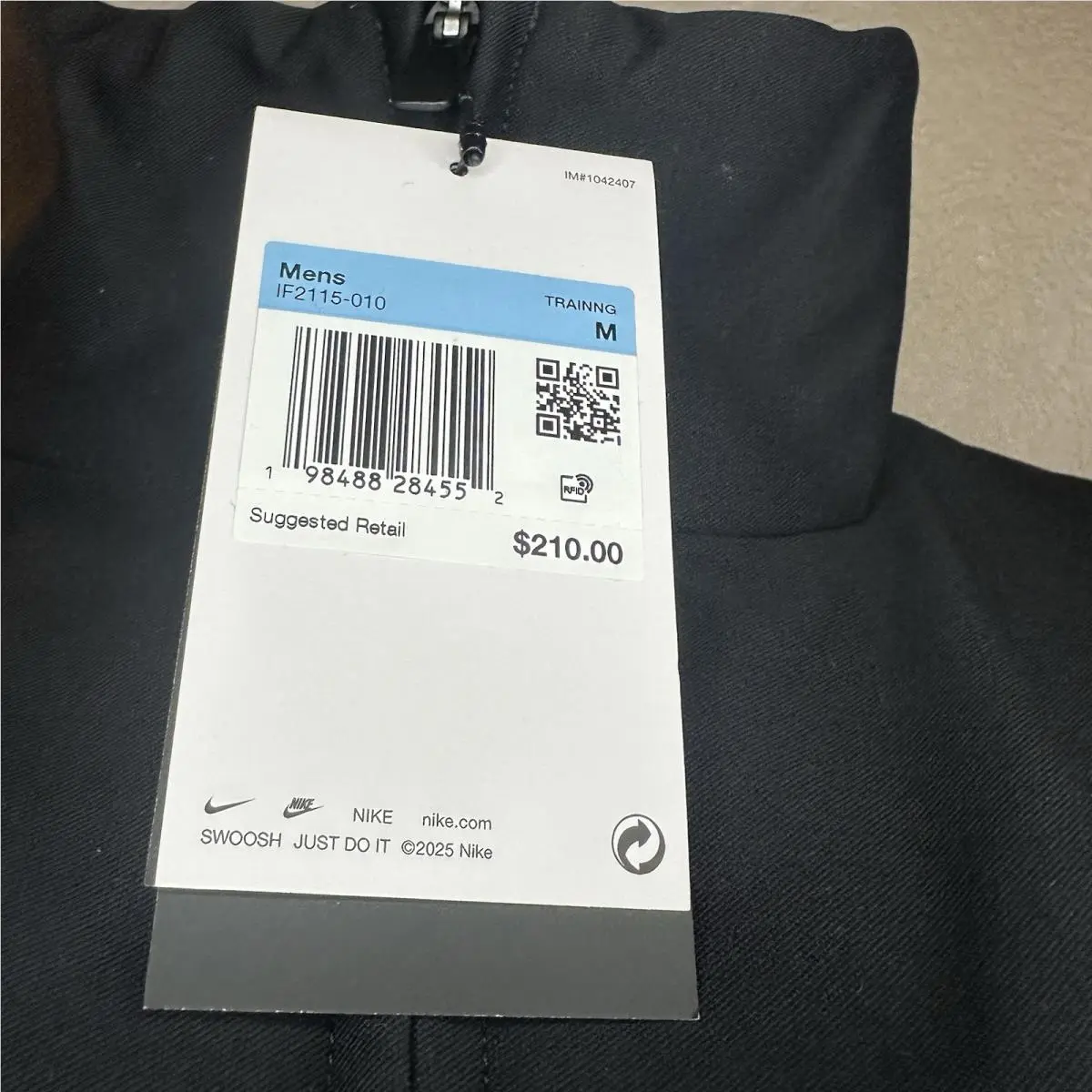 Nike clothing - Nike 24.7 - Black (UPC: 198488284552) 4