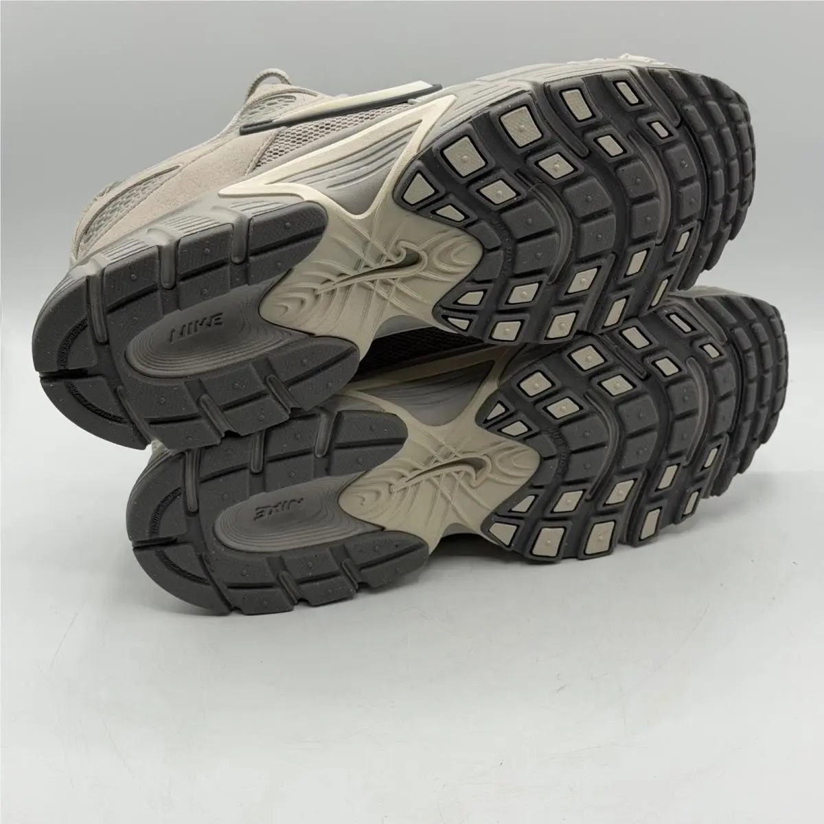 Nike shoes - Nike V5 RNR - RNR - II6294-201 - Gray 4