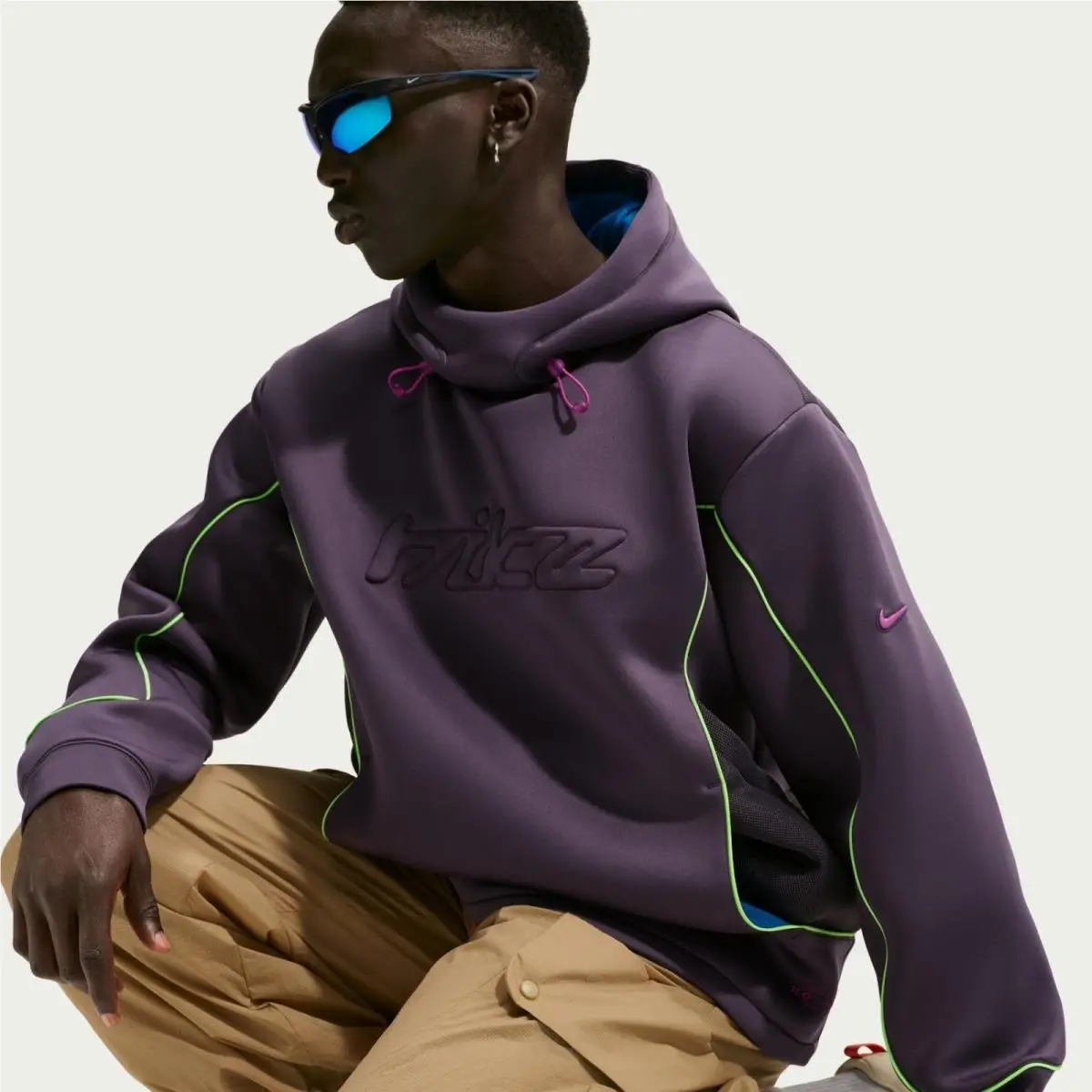Nike clothing - Purple (UPC: 198727265137) 3