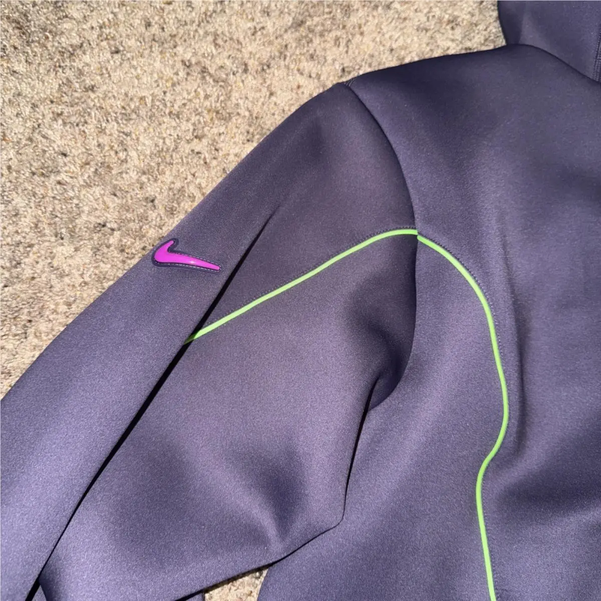Nike clothing - Purple (UPC: 198727265137) 15