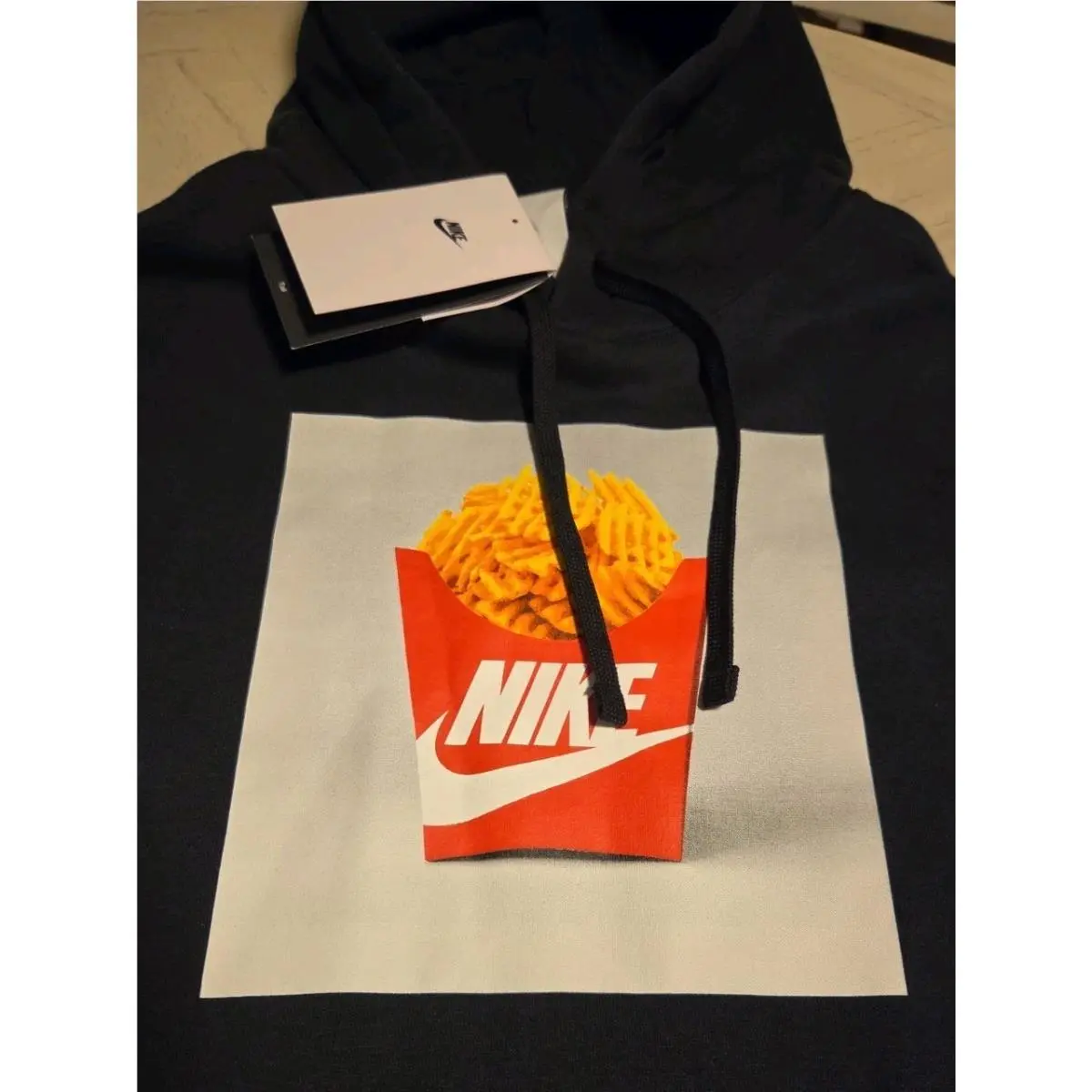 Nike clothing - Black (UPC: 195243177500) 0