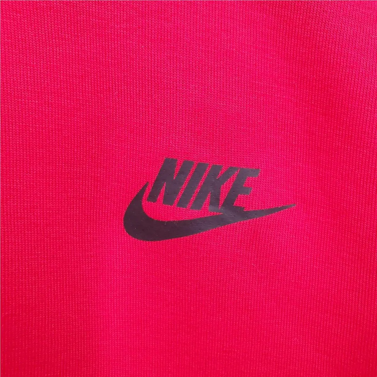 Nike clothing - Red 2