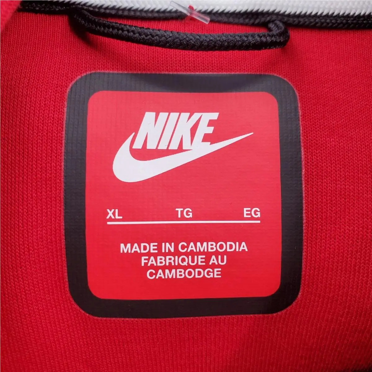 Nike clothing - Red 3