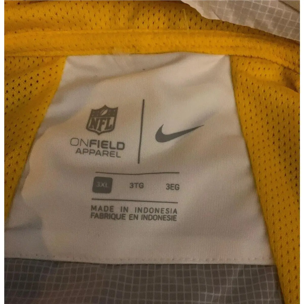 Nike clothing - Green 1