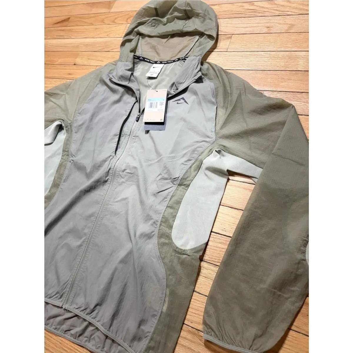 Nike clothing - Nike Trail - Trail - FN4002-276 - Olive (UPC: 0197594165762) 8