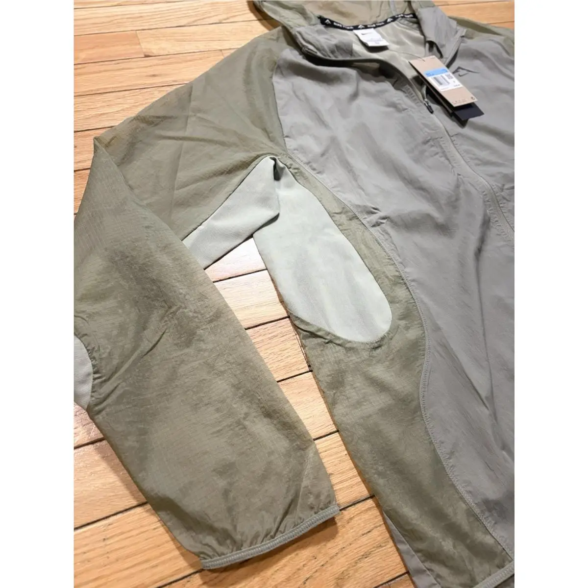 Nike clothing - Nike Trail - Trail - FN4002-276 - Olive (UPC: 0197594165762) 7