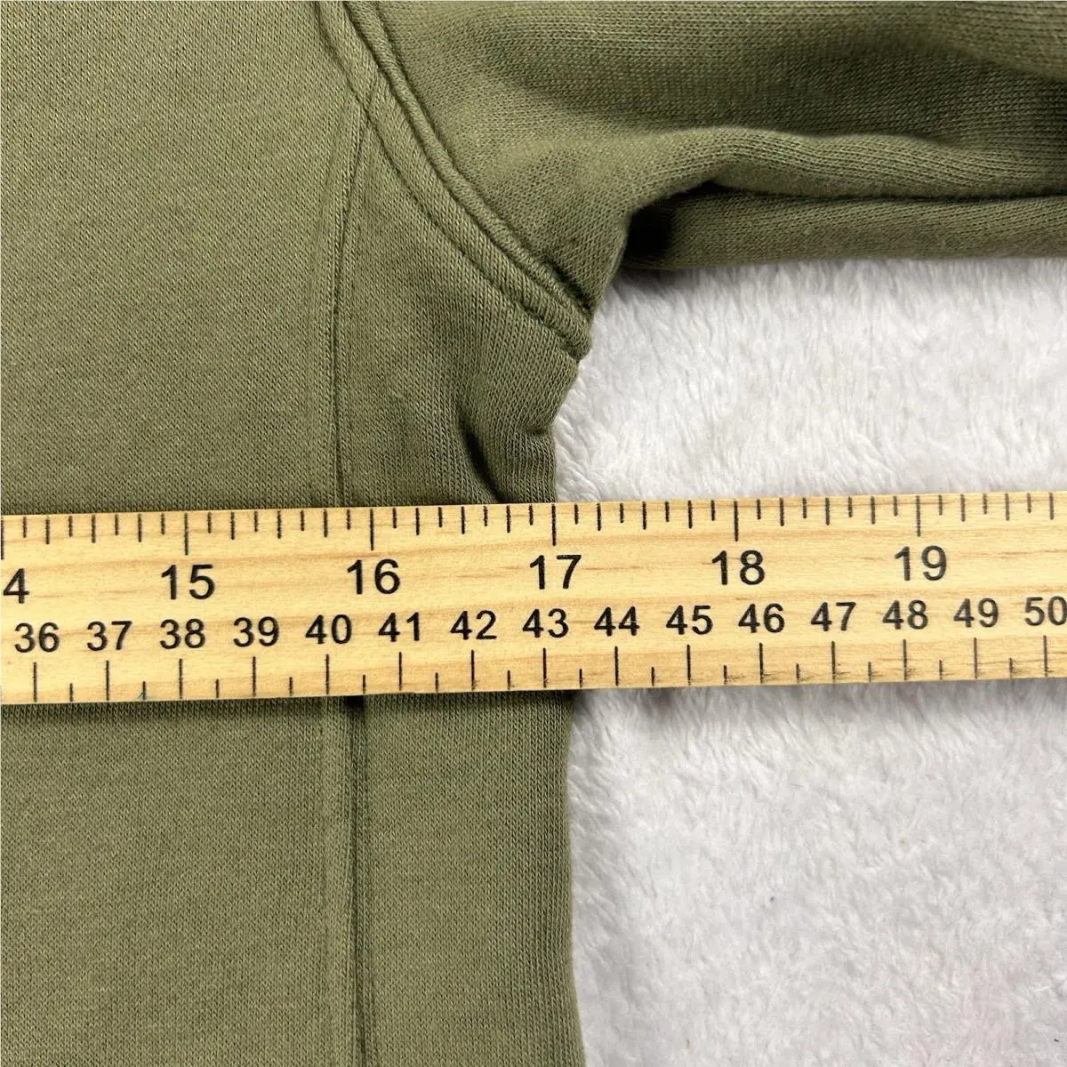 Nike clothing - Green (UPC: 0199102186733) 2