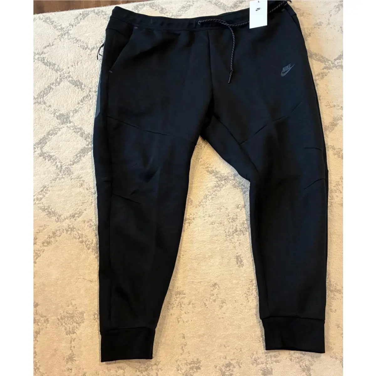Nike clothing - HV0959 010 - Black (UPC: 197602902754) 8