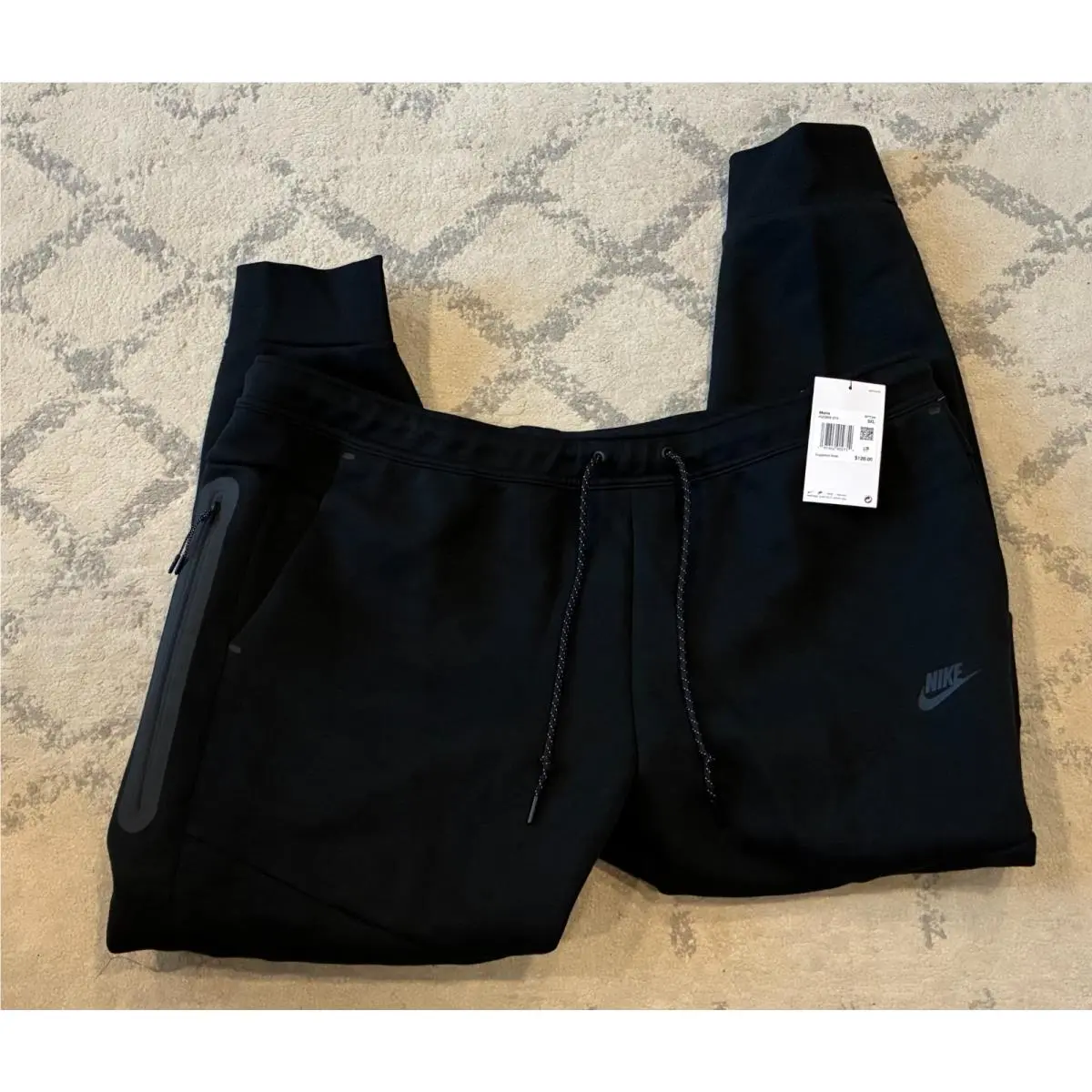 Nike clothing - HV0959 010 - Black (UPC: 197602902754) 6