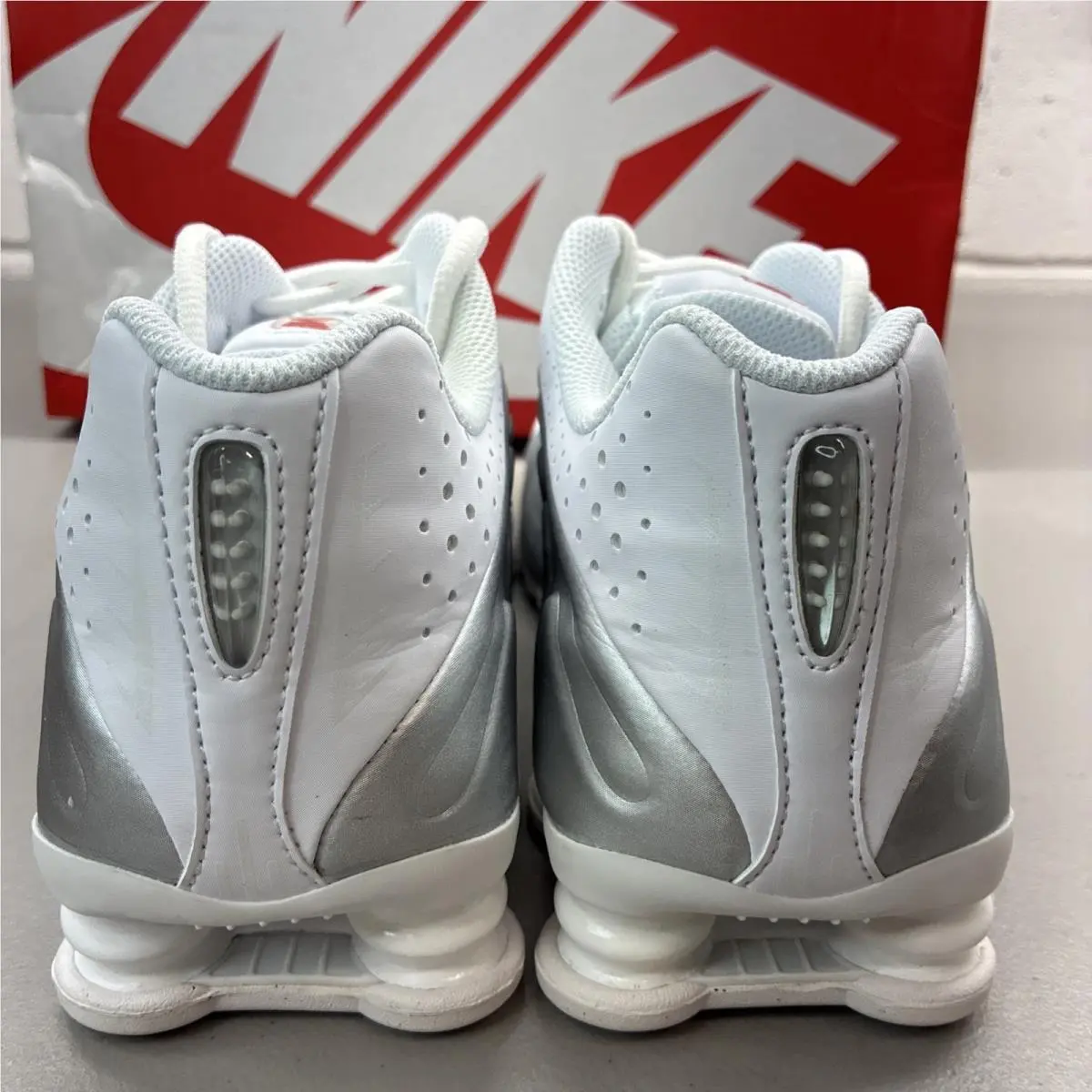 Nike shoes - Nike Shox R4 - Shox - White (UPC: 197863922256) 2