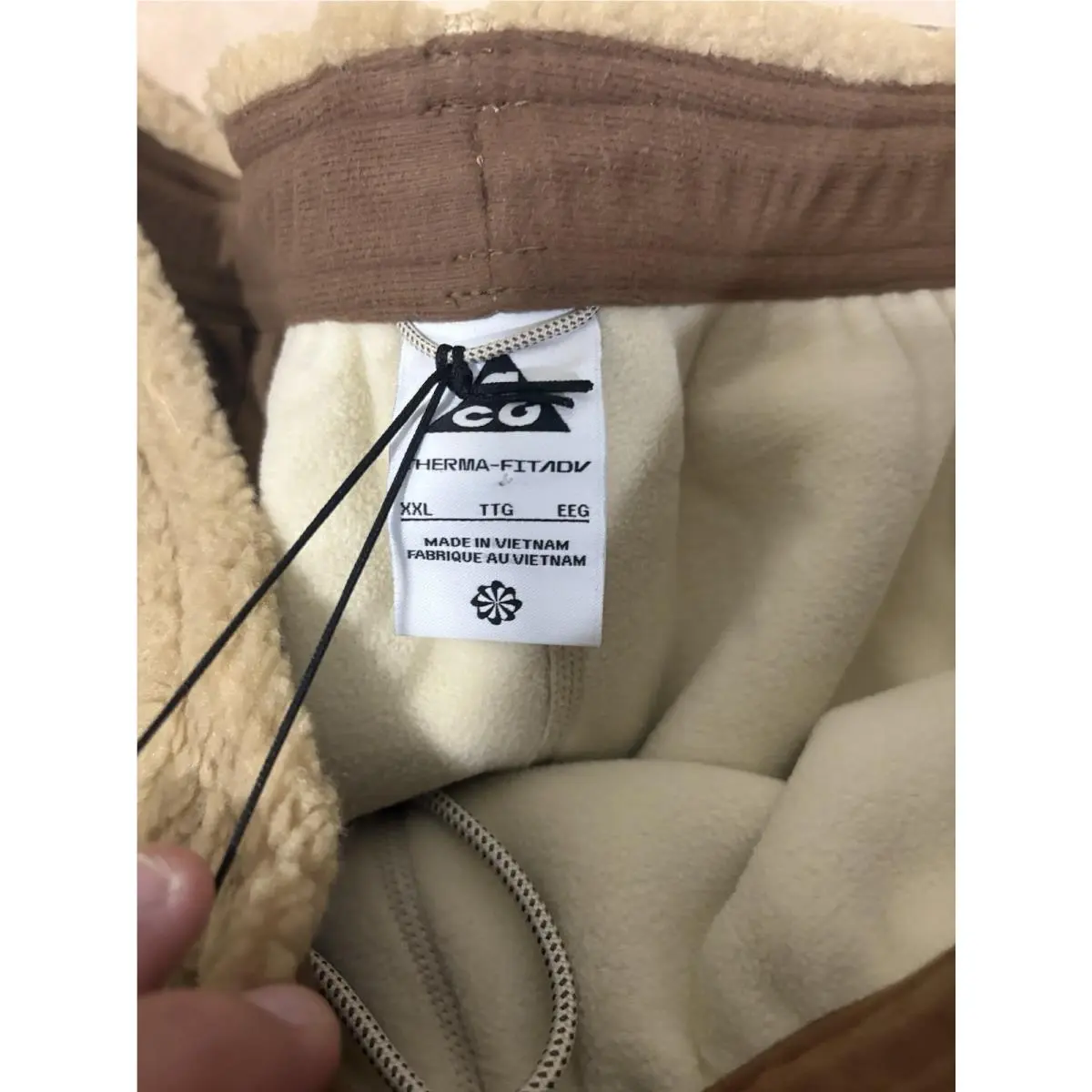 Nike clothing - Brown 4