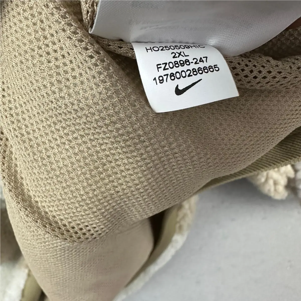 Nike clothing - Brown 5