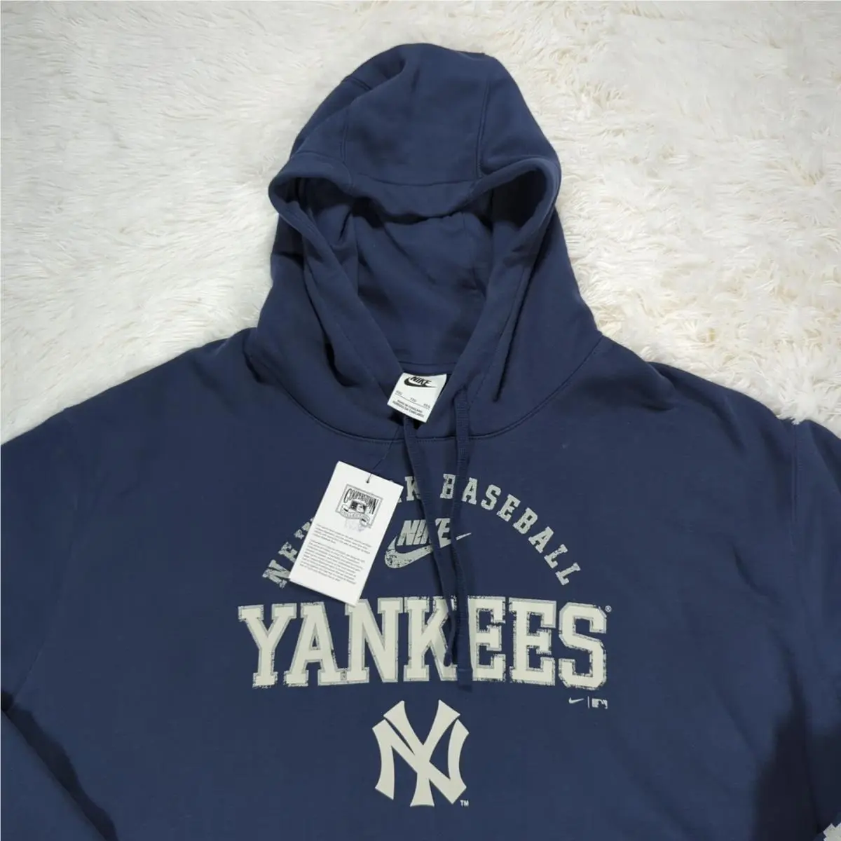 Nike clothing - Blue (UPC: 197171677138) 1