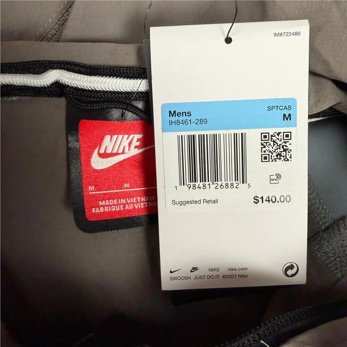 Nike clothing - Brown 1