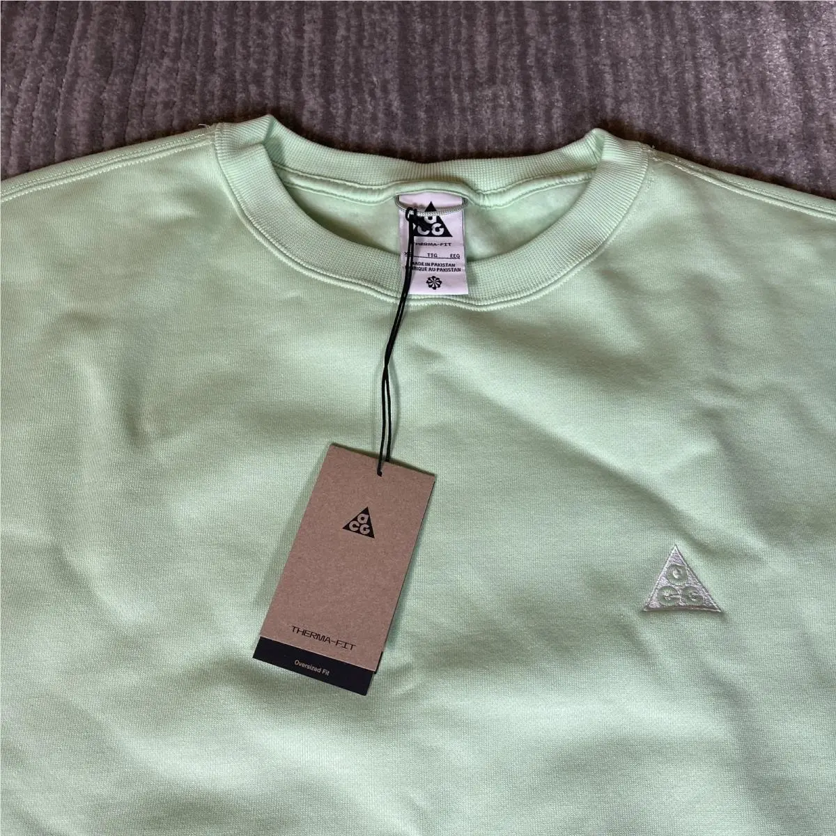 Nike clothing - Green 1