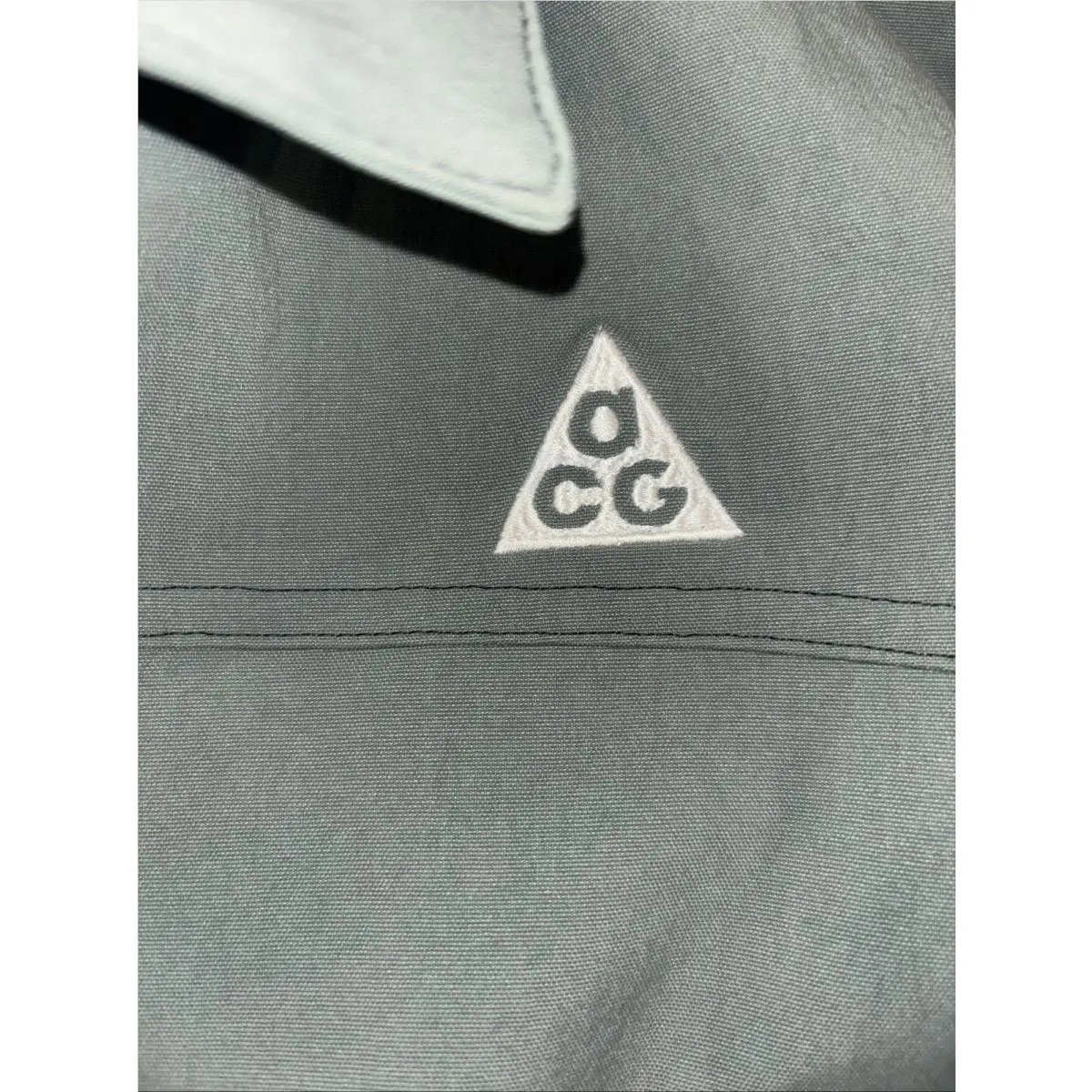 Nike clothing - Green (UPC: 0198486839600) 0