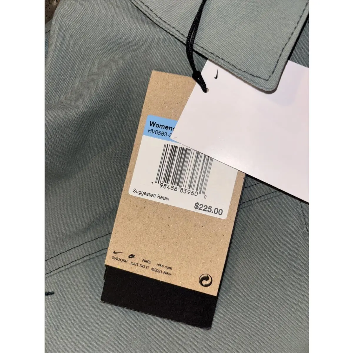 Nike clothing - Green (UPC: 0198486839600) 1