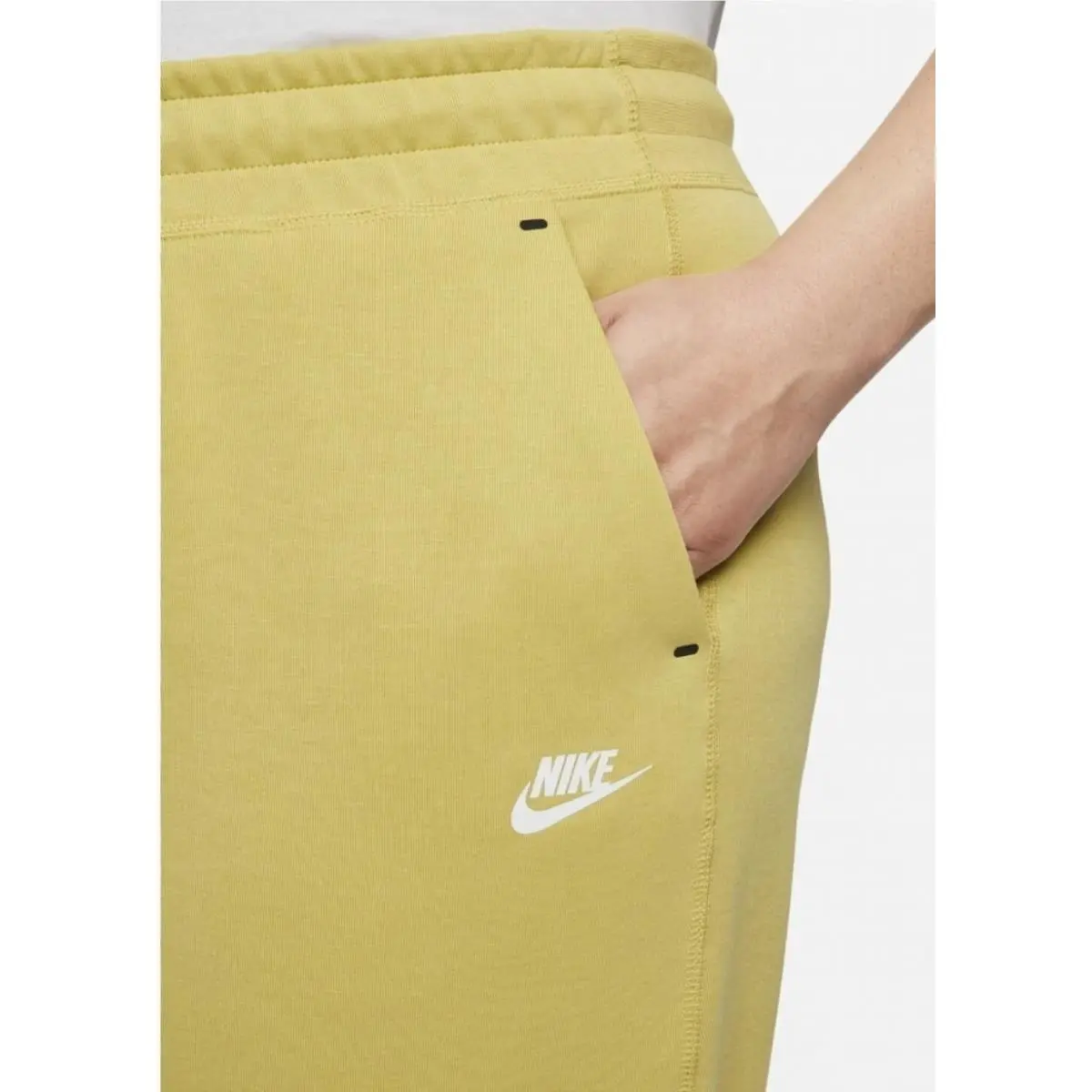 Nike clothing - Nike - DA2043010 - Yellow (UPC: 0194495901567) 1
