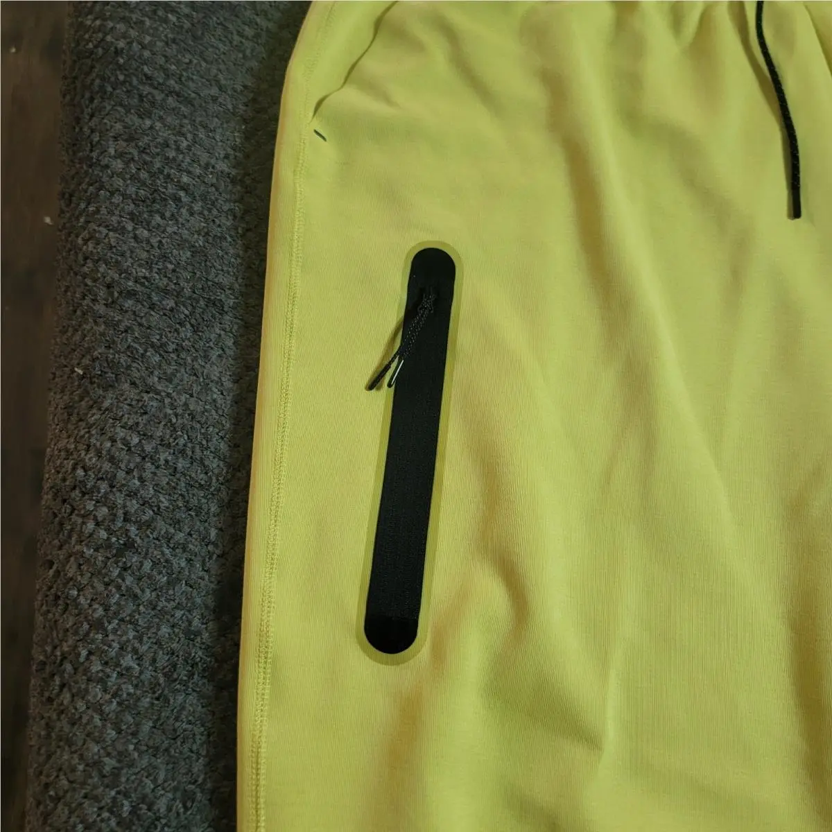 Nike clothing - Nike - DA2043010 - Yellow (UPC: 0194495901567) 9